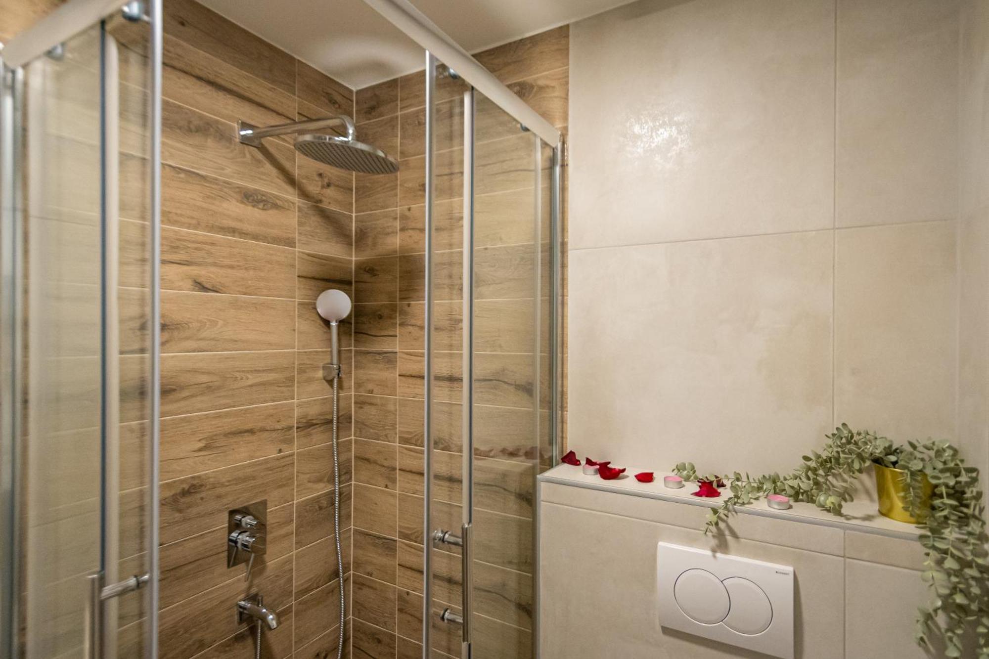 Апартаменти Sinfonia Lux 1205-1 Sajmiste Екстер'єр фото