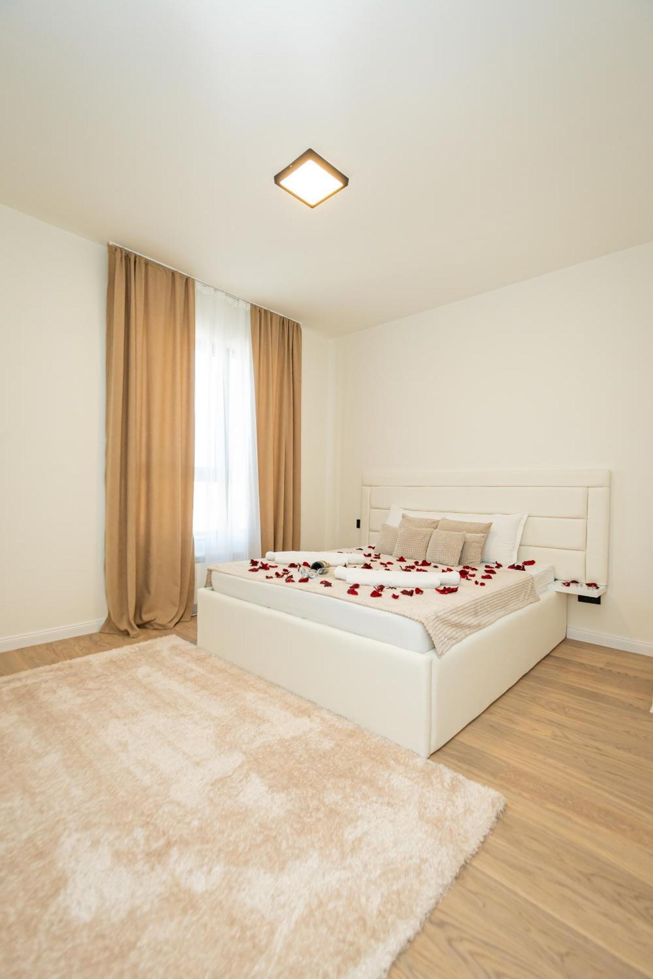 Апартаменти Sinfonia Lux 1205-1 Sajmiste Екстер'єр фото
