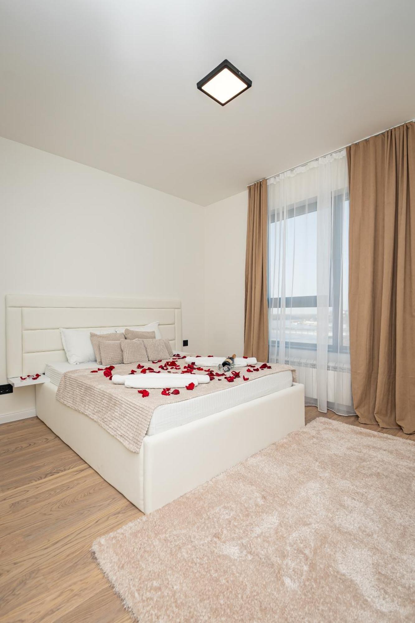 Апартаменти Sinfonia Lux 1205-1 Sajmiste Екстер'єр фото
