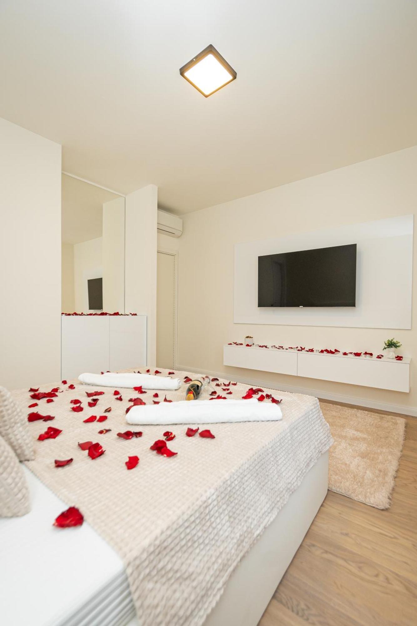Апартаменти Sinfonia Lux 1205-1 Sajmiste Екстер'єр фото