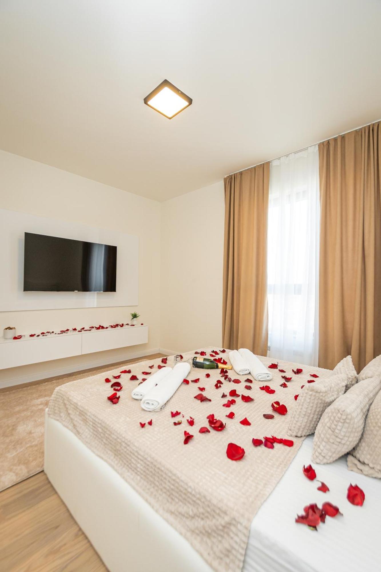 Апартаменти Sinfonia Lux 1205-1 Sajmiste Екстер'єр фото