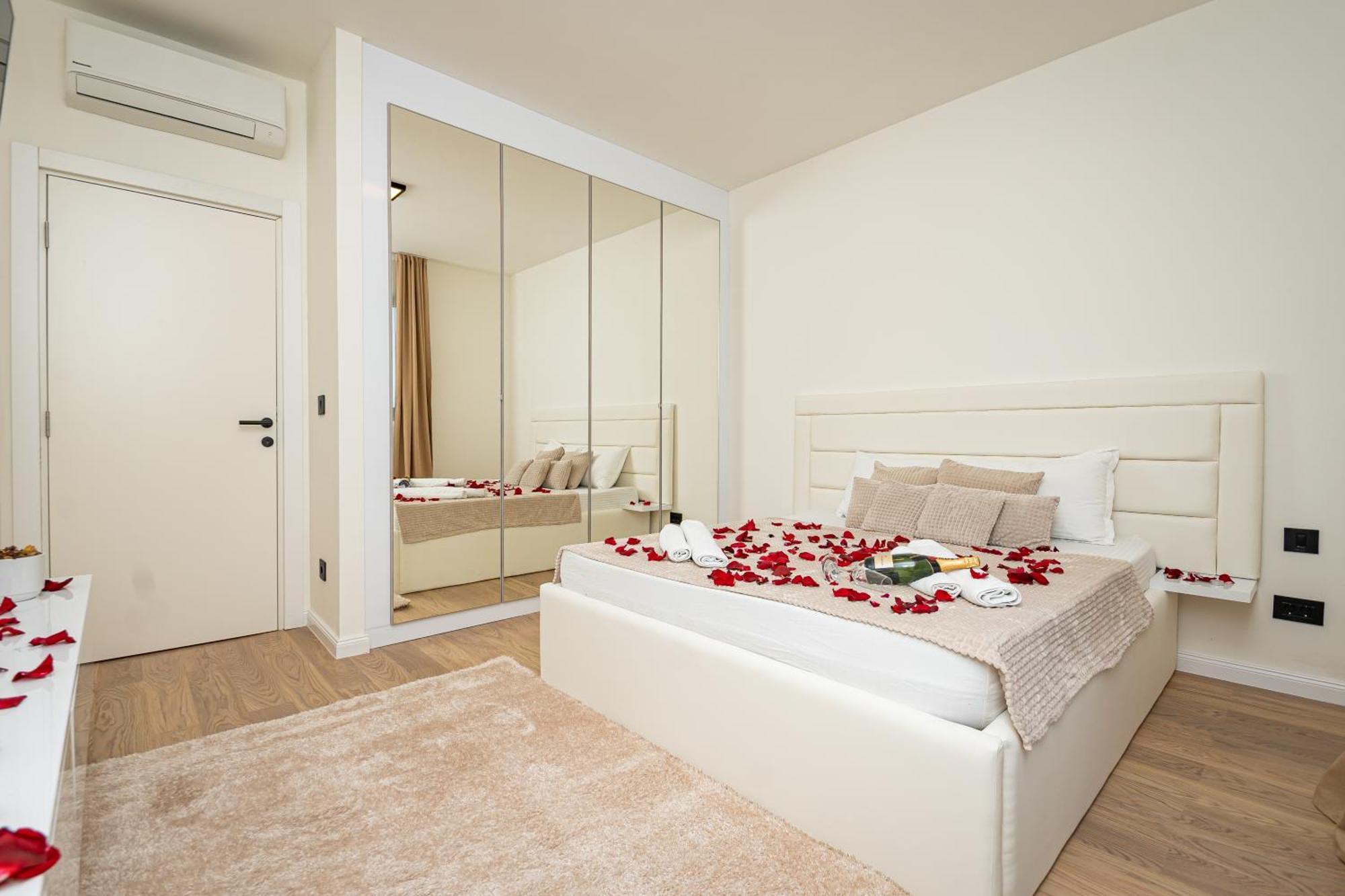 Апартаменти Sinfonia Lux 1205-1 Sajmiste Екстер'єр фото